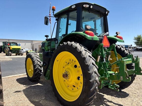 Image of John Deere 6155M equipment image 2