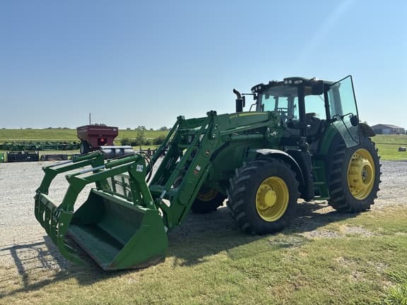 Image of John Deere 6155M equipment image 3