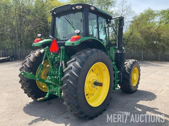 Image of John Deere 6155M equipment image 4