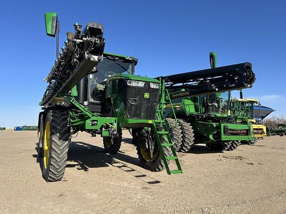 Image of John Deere 616R equipment image 1