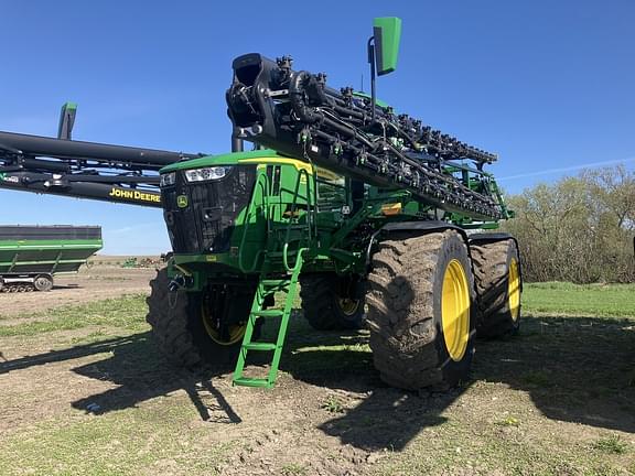 Image of John Deere 616R equipment image 3