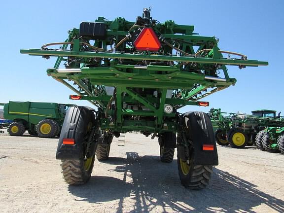 Image of John Deere 616R equipment image 3