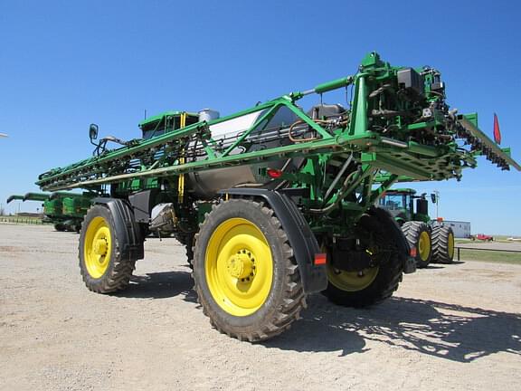 Image of John Deere 616R equipment image 2