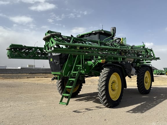 2024 John Deere 616R Equipment Image0
