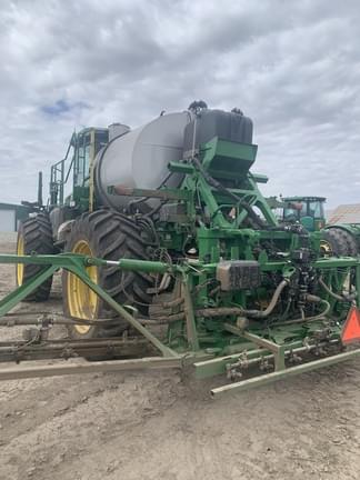 Image of John Deere 616R equipment image 3