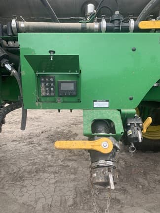 Image of John Deere 616R equipment image 1