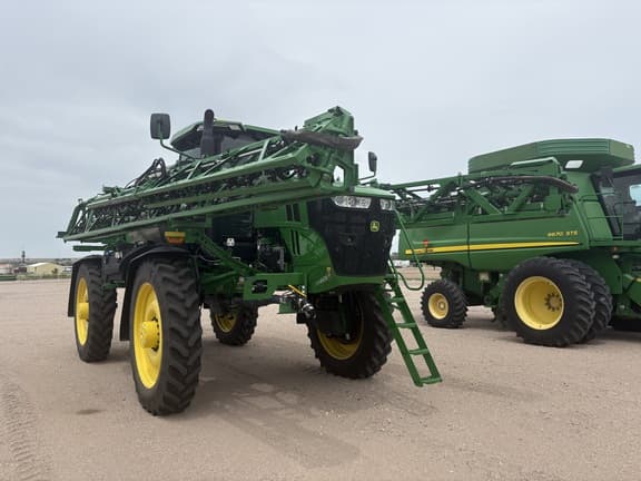 Image of John Deere 616R equipment image 2