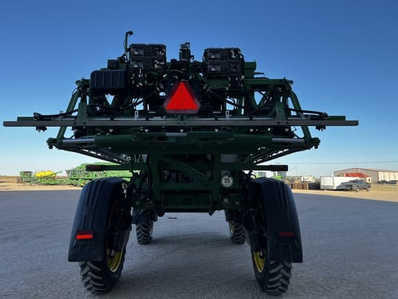 Image of John Deere 616R equipment image 3