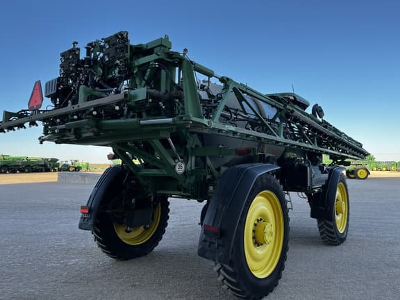 Image of John Deere 616R equipment image 4