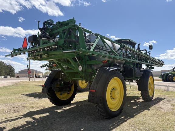 Image of John Deere 616R equipment image 1