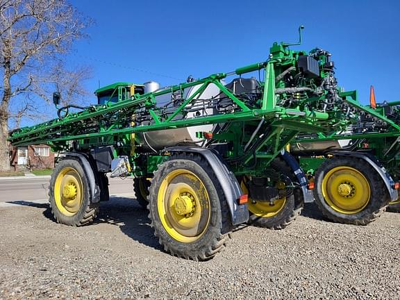 Image of John Deere 616R equipment image 3