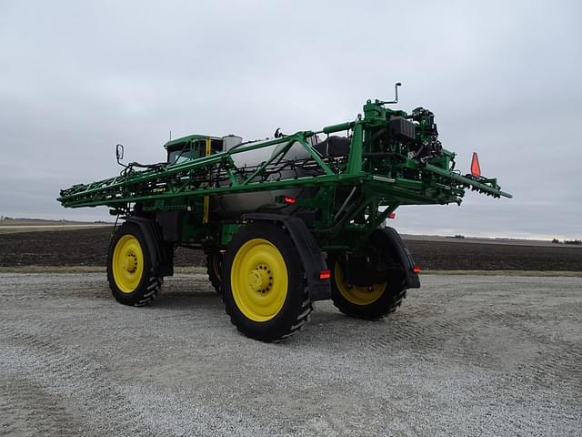 Image of John Deere 616R equipment image 4