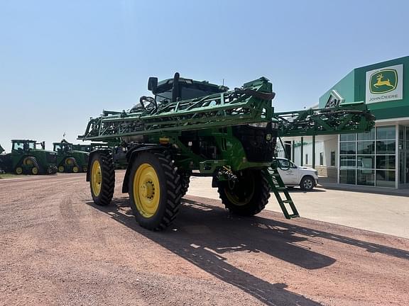 Image of John Deere 616R equipment image 1