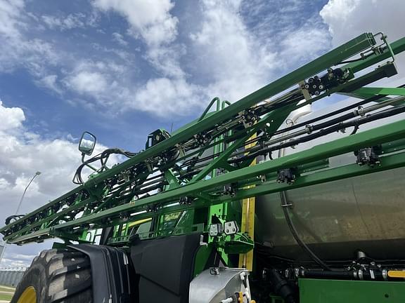 Image of John Deere 616R equipment image 4