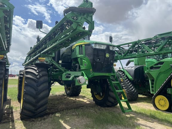 2024 John Deere 616R Equipment Image0