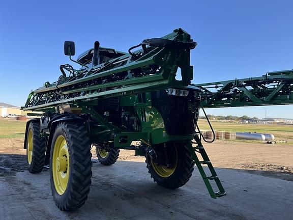 Image of John Deere 616R equipment image 3