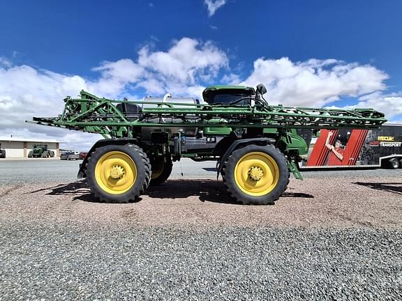Image of John Deere 616R equipment image 1