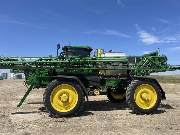 Image of John Deere 616R equipment image 1