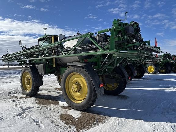 Image of John Deere 616R equipment image 4