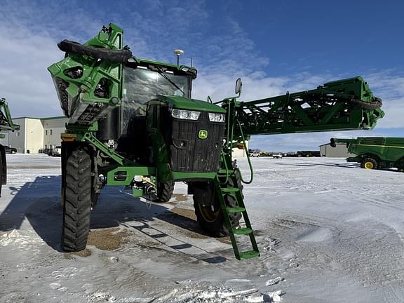 Image of John Deere 616R equipment image 1