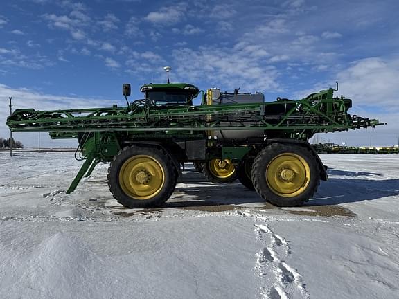 Image of John Deere 616R equipment image 3