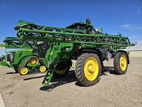 Image of John Deere 616R equipment image 1