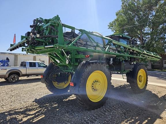 Image of John Deere 616R equipment image 3