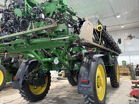 Image of John Deere 616R equipment image 4