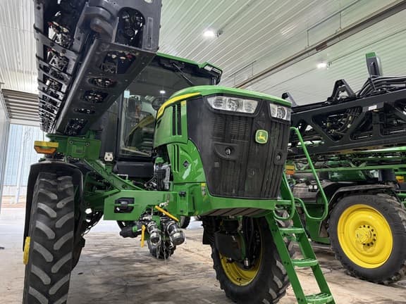 Image of John Deere 616R equipment image 2