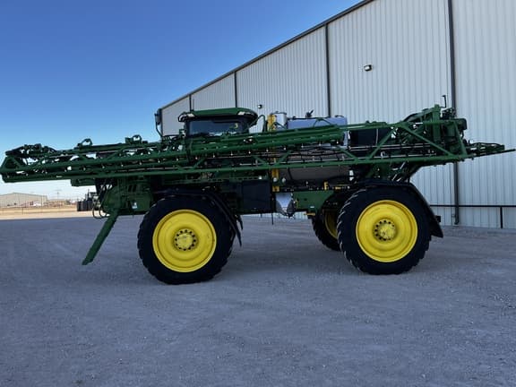 Image of John Deere 616R equipment image 1