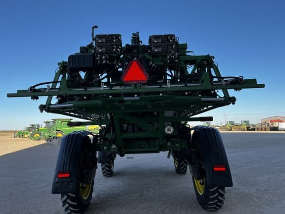 Image of John Deere 616R equipment image 3