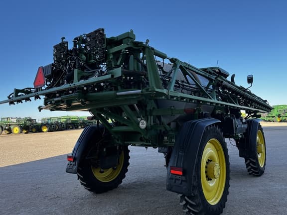 Image of John Deere 616R equipment image 4