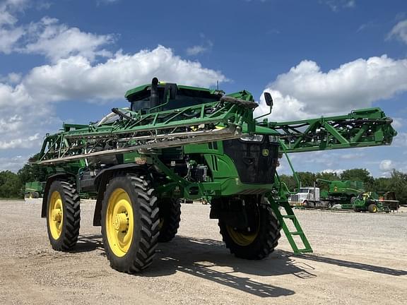 Image of John Deere 616R equipment image 1