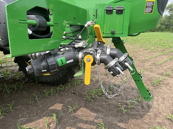 Image of John Deere 616R equipment image 4