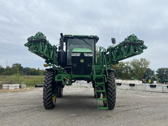 Image of John Deere 616R equipment image 1