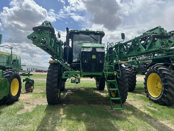 Image of John Deere 616R equipment image 1