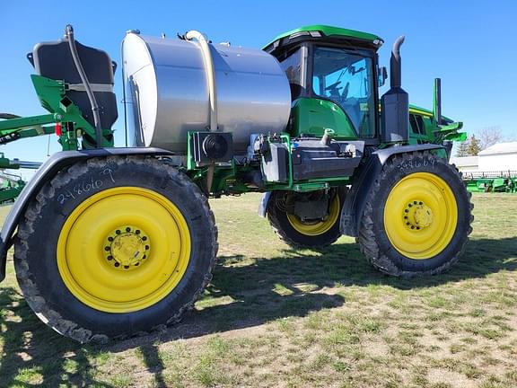 Image of John Deere 616R equipment image 3