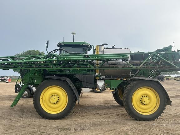 Image of John Deere 616R equipment image 1