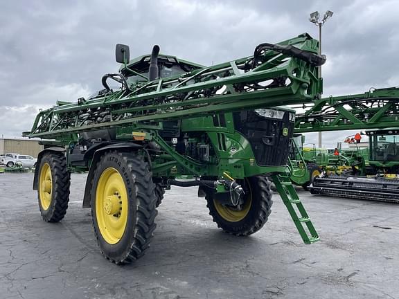 Image of John Deere 616R equipment image 2