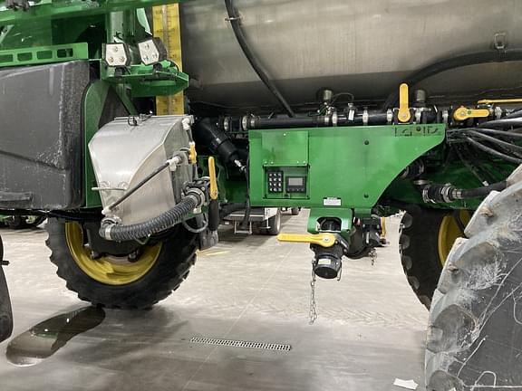 Image of John Deere 616R equipment image 2