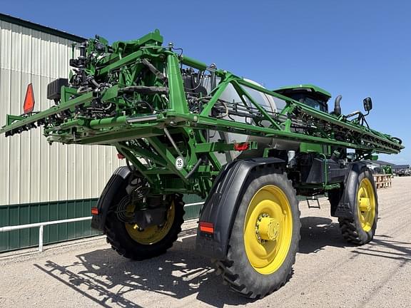 Image of John Deere 616R equipment image 4