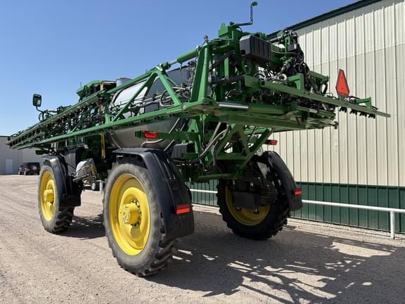 Image of John Deere 616R equipment image 2