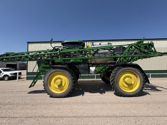Image of John Deere 616R equipment image 1