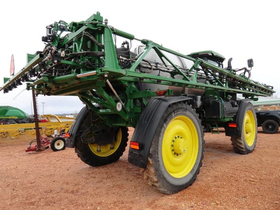 Image of John Deere 616R equipment image 4