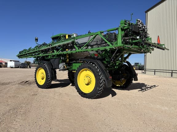 Image of John Deere 616R equipment image 2