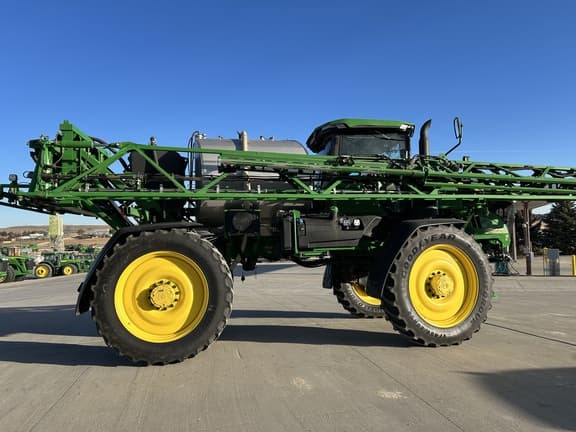 Image of John Deere 616R equipment image 3