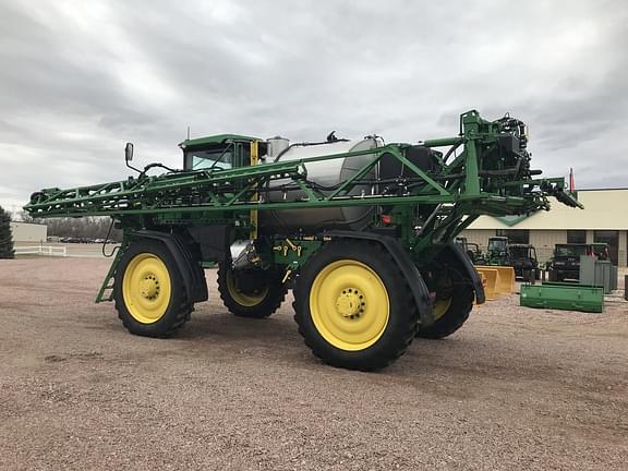 Image of John Deere 616R equipment image 4
