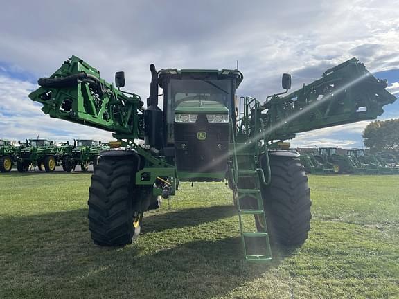 Image of John Deere 616R equipment image 1