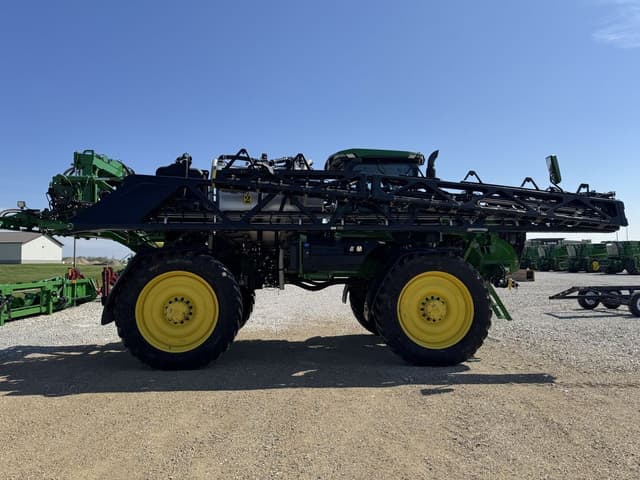 Image of John Deere 616R equipment image 3