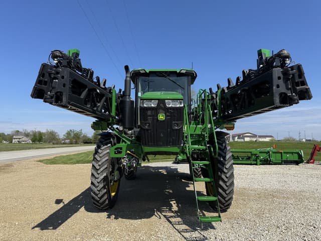 Image of John Deere 616R equipment image 2